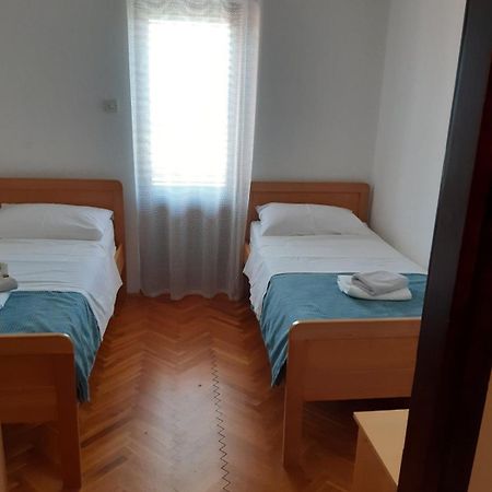 Apartments Mare Malinska Εξωτερικό φωτογραφία