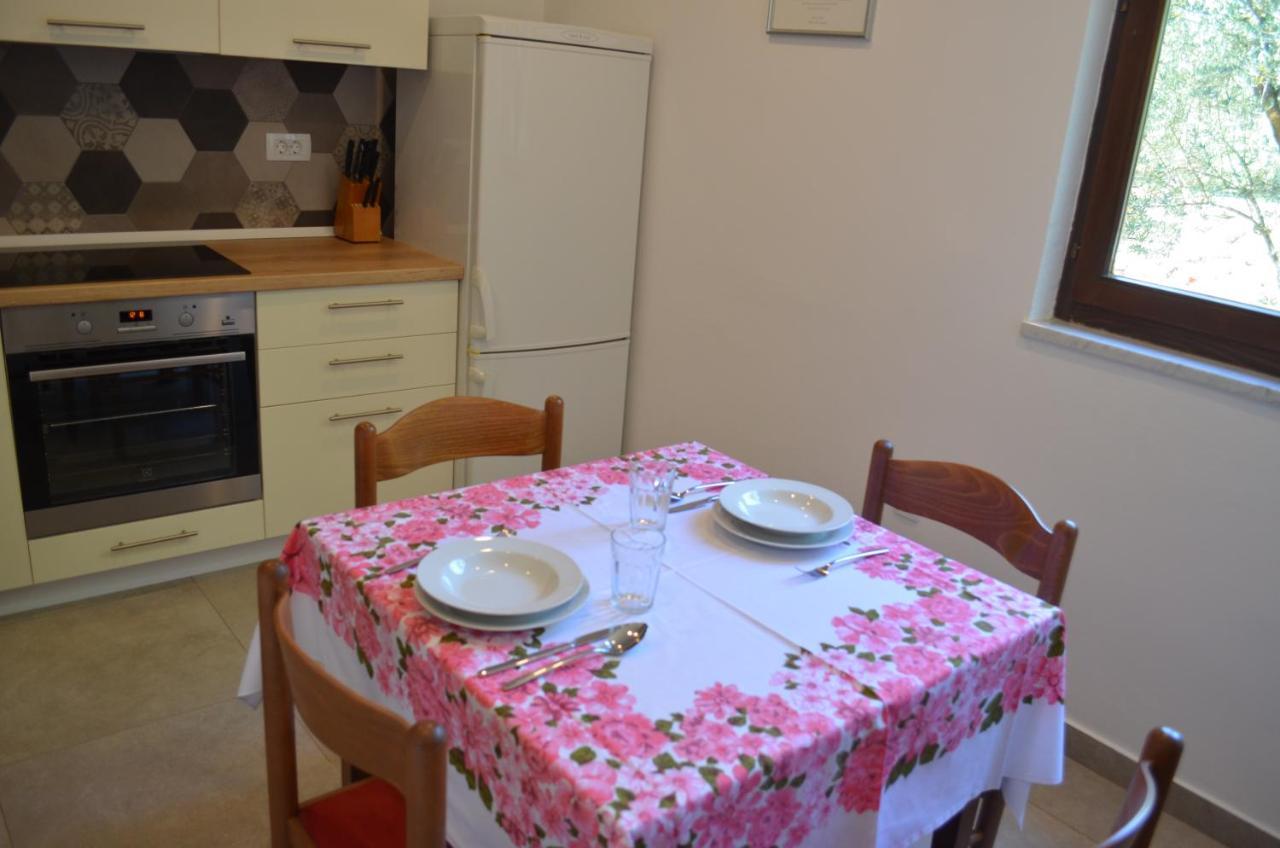 Apartments Mare Malinska Εξωτερικό φωτογραφία