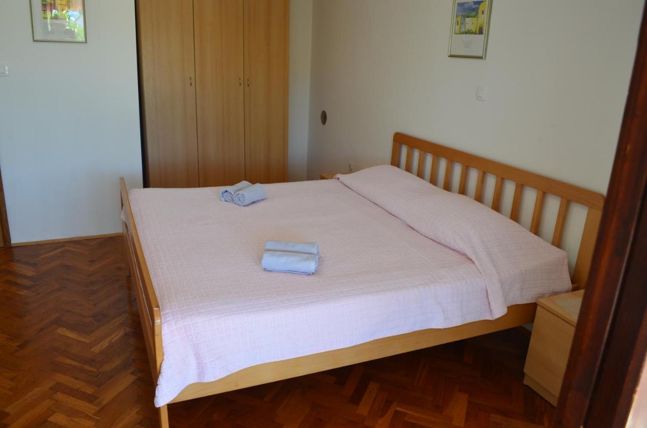 Apartments Mare Malinska Εξωτερικό φωτογραφία