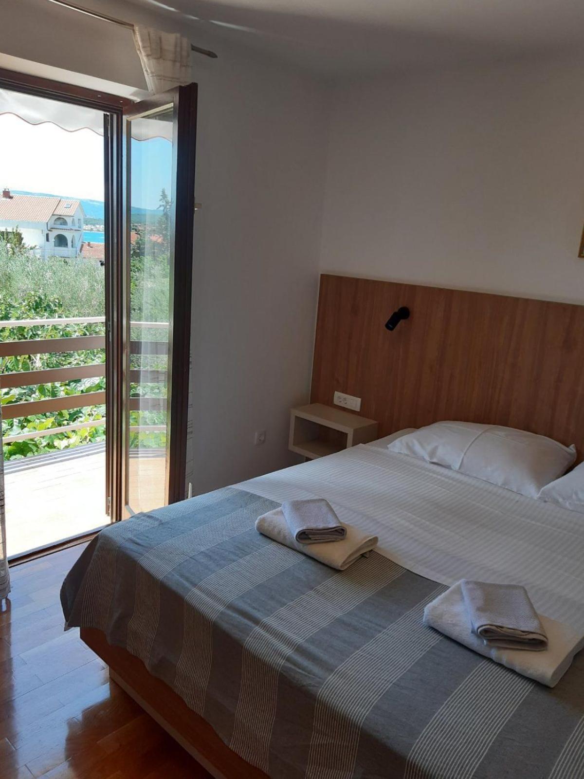 Apartments Mare Malinska Εξωτερικό φωτογραφία