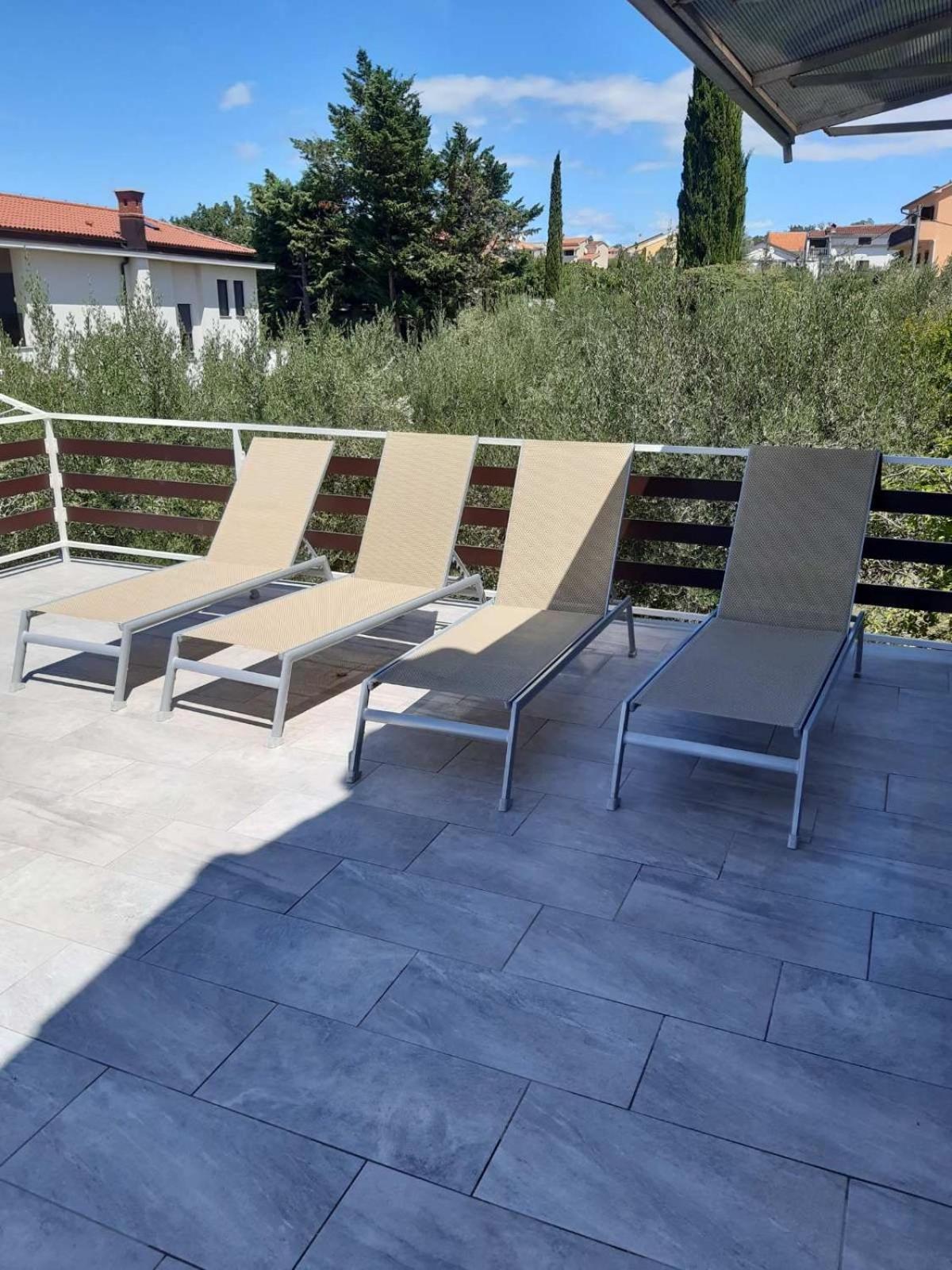 Apartments Mare Malinska Εξωτερικό φωτογραφία