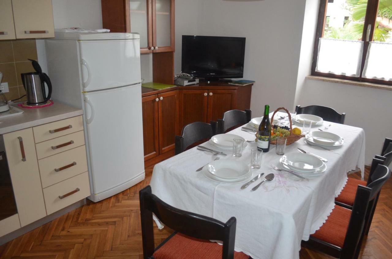 Apartments Mare Malinska Εξωτερικό φωτογραφία