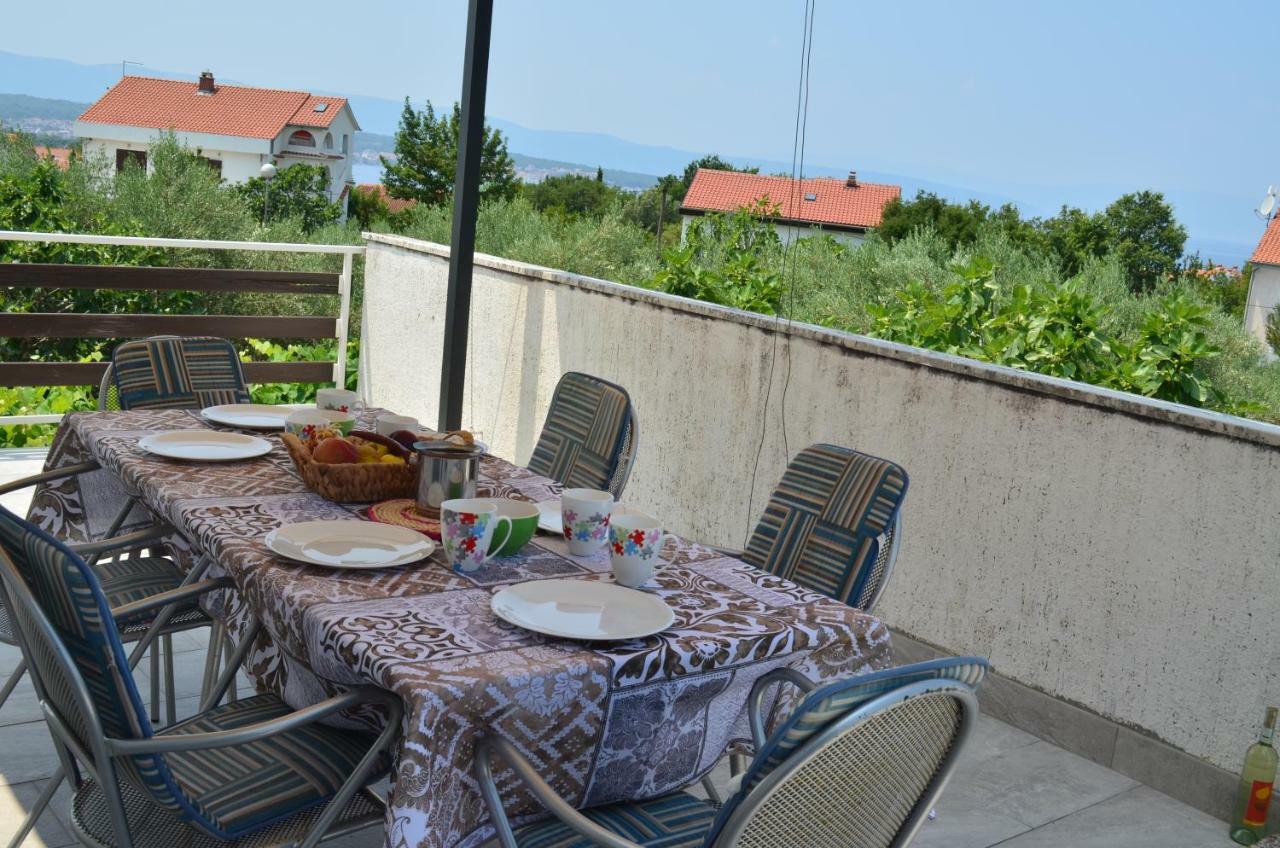 Apartments Mare Malinska Εξωτερικό φωτογραφία