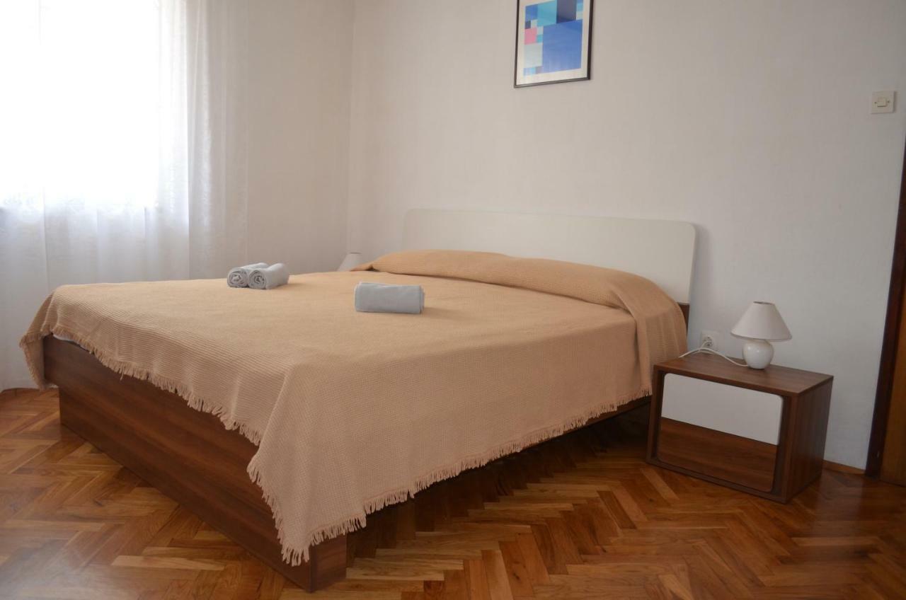 Apartments Mare Malinska Εξωτερικό φωτογραφία