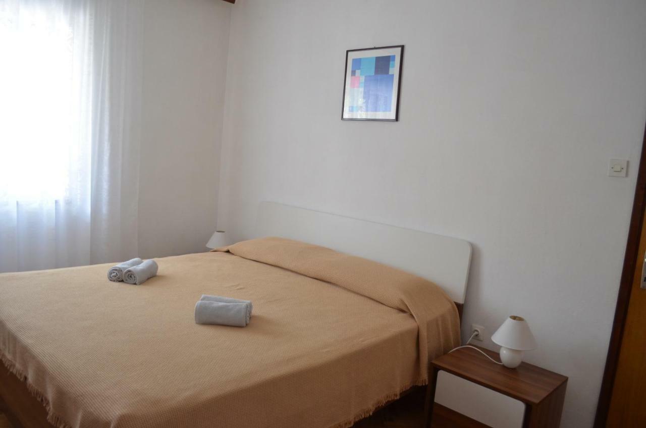 Apartments Mare Malinska Εξωτερικό φωτογραφία