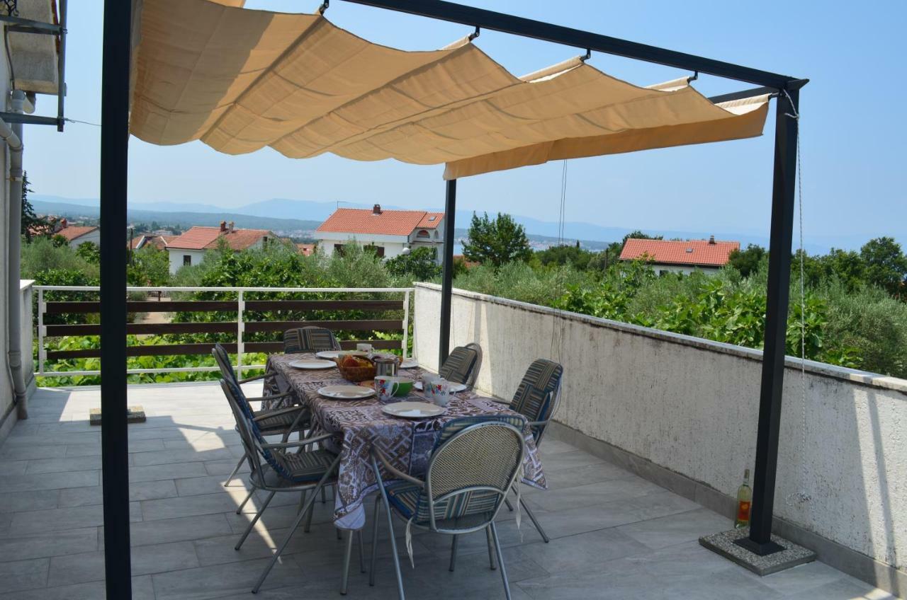Apartments Mare Malinska Εξωτερικό φωτογραφία