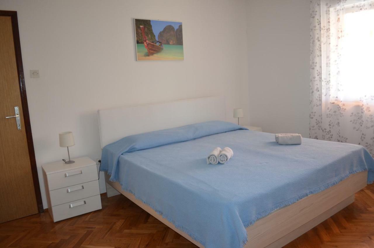 Apartments Mare Malinska Εξωτερικό φωτογραφία