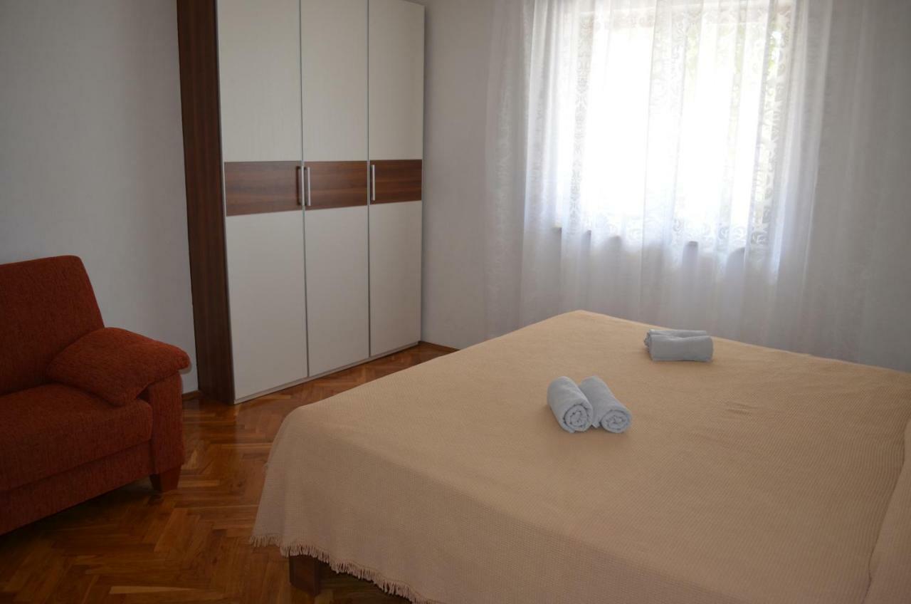 Apartments Mare Malinska Εξωτερικό φωτογραφία