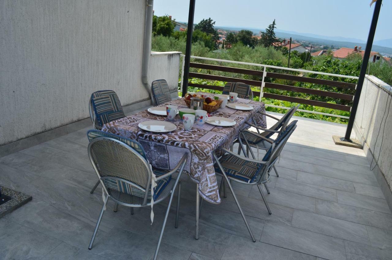 Apartments Mare Malinska Εξωτερικό φωτογραφία
