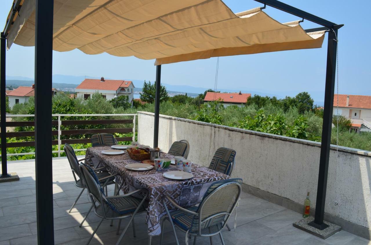 Apartments Mare Malinska Εξωτερικό φωτογραφία