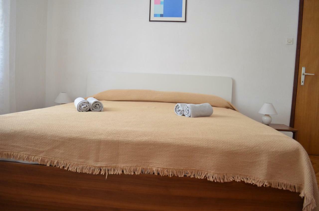Apartments Mare Malinska Εξωτερικό φωτογραφία